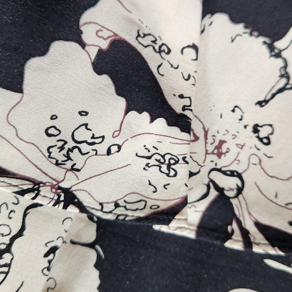 CAbi Isabel Orchid Print Tiered Skirt NWOT - Picture 7 of 7